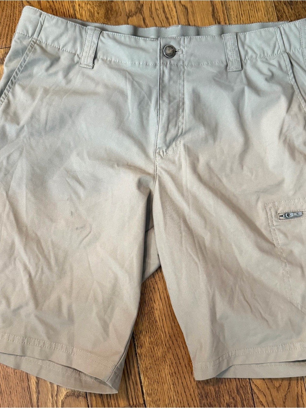 ZeroXposur Men's Khaki Flat Front Shorts